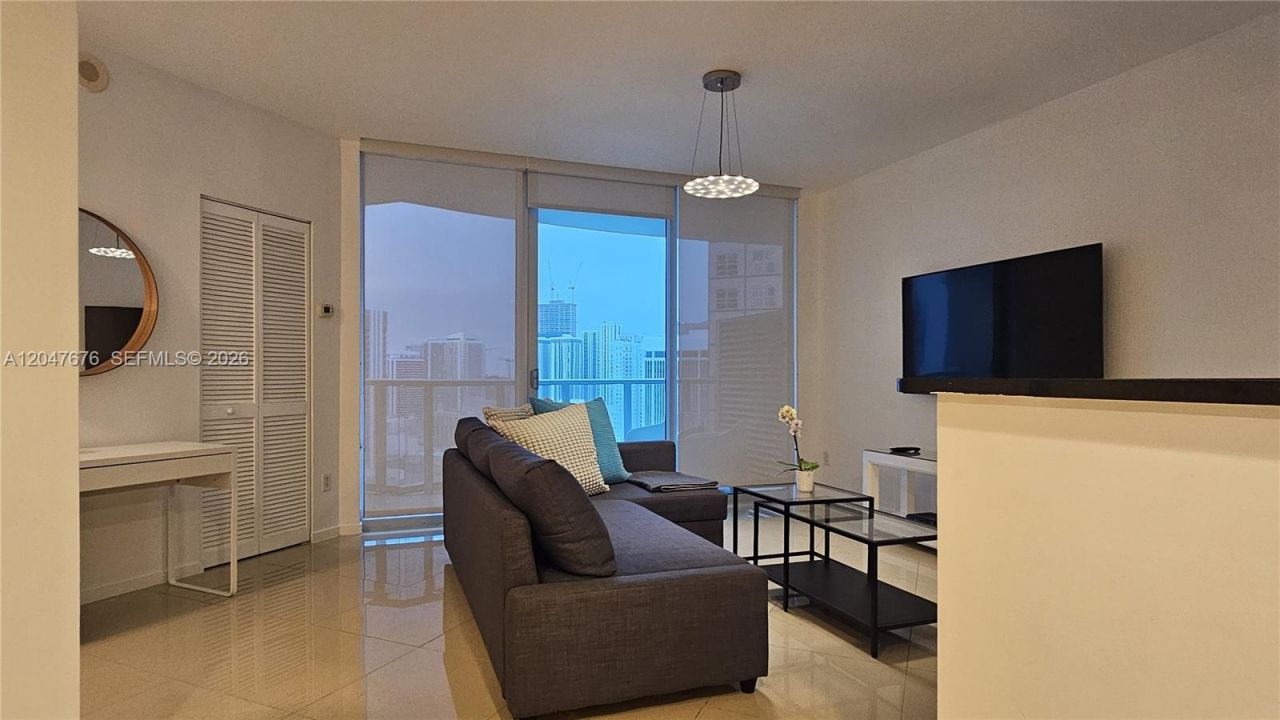 300 S Biscayne Blvd, Unit T-2905, Miami, FL 33131 Photo