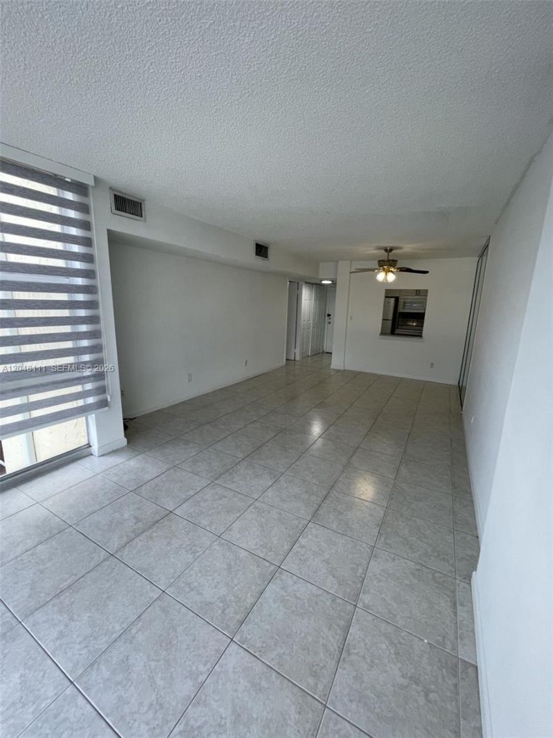 200 172nd St, Unit 210, Sunny Isles Beach, FL 33160 Photo