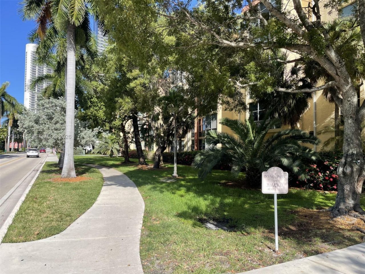 200 172nd St , Unit 210, Sunny Isles Beach, FL 33160 Photo