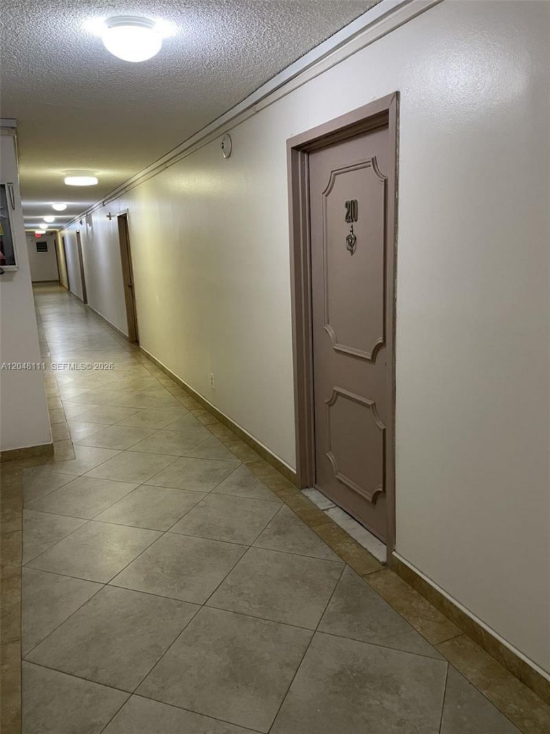 200 172nd St , Unit 210, Sunny Isles Beach, FL 33160 Photo