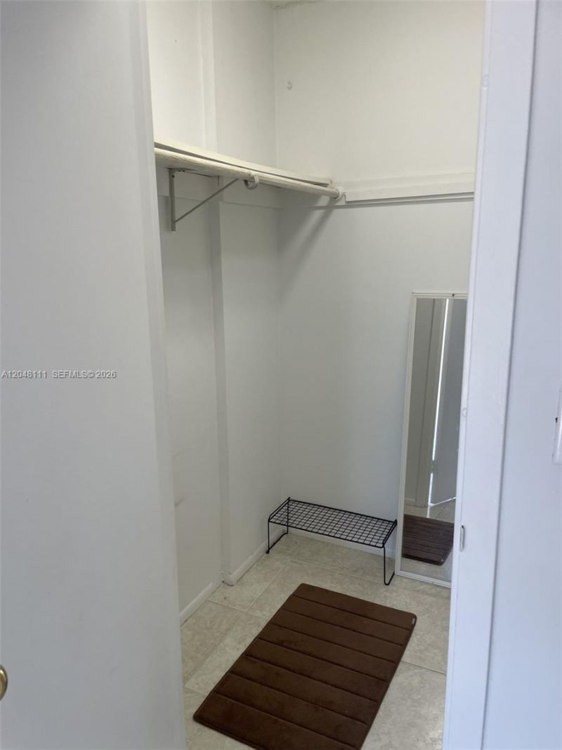 200 172nd St , Unit 210, Sunny Isles Beach, FL 33160 Photo