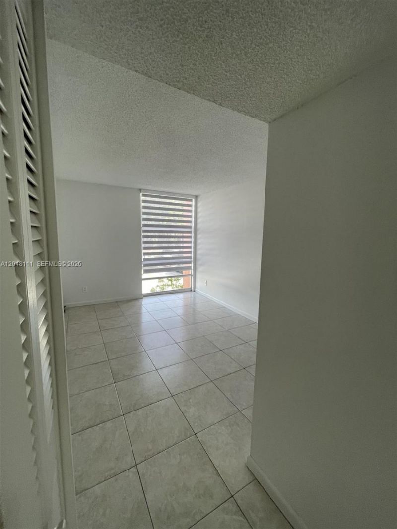 200 172nd St, Unit 210, Sunny Isles Beach, FL 33160 Photo