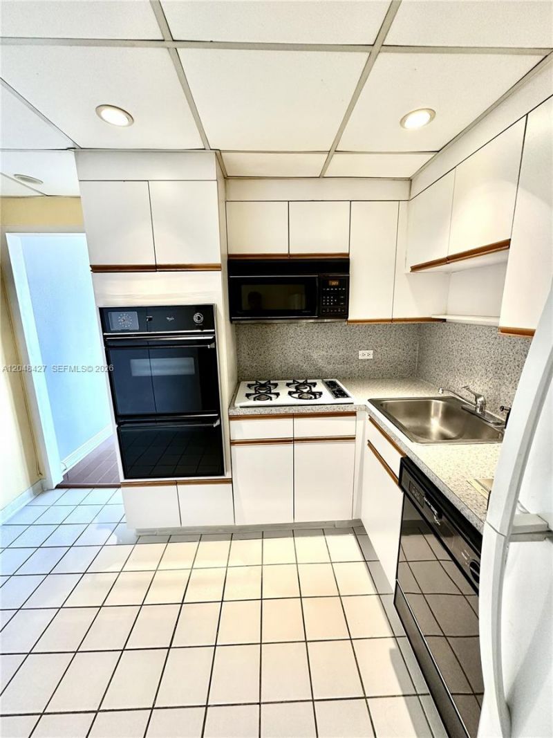 700 Biltmore Way , Unit 1009, Coral Gables, FL 33134 Photo