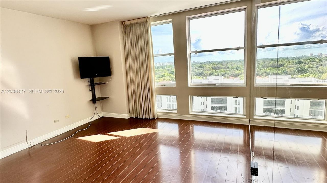 700 Biltmore Way , Unit 1009, Coral Gables, FL 33134 Photo