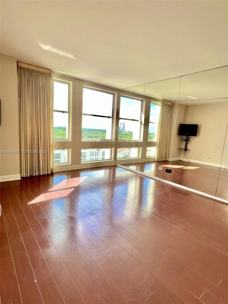 700 Biltmore Way , Unit 1009, Coral Gables, FL 33134 Photo