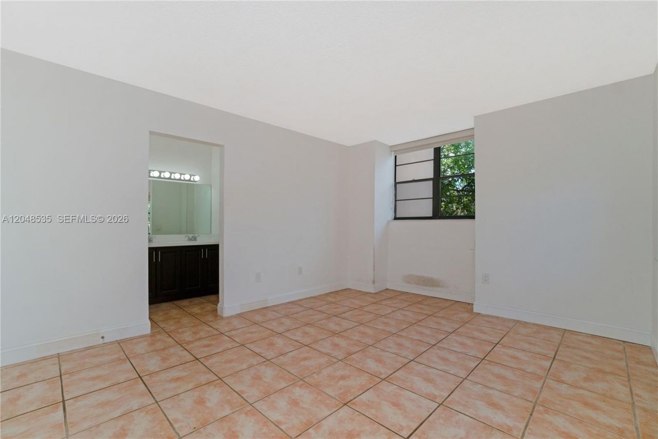 10525 SW 112th Ave , Unit 309, Miami, FL 33176 Photo