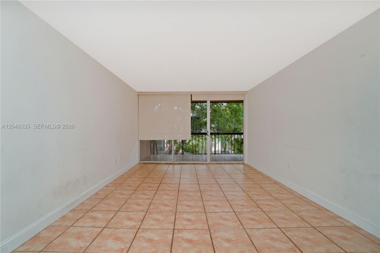 10525 SW 112th Ave , Unit 309, Miami, FL 33176 Photo