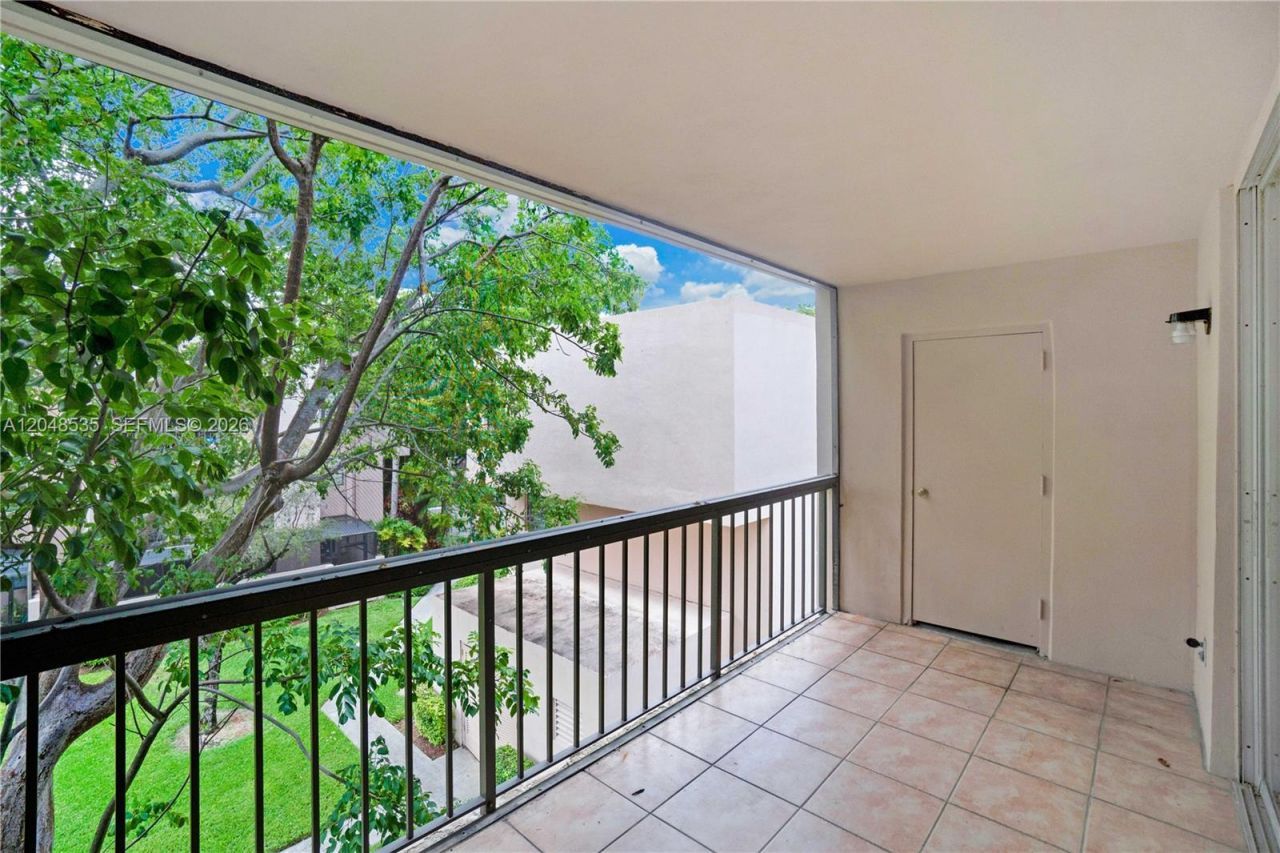 10525 SW 112th Ave , Unit 309, Miami, FL 33176 Photo