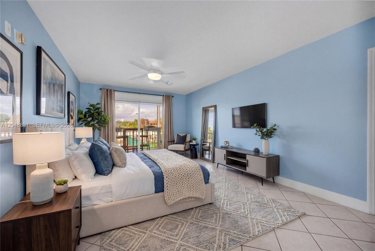2734 Bird Ave , Unit 301, Miami, FL 33133 Photo