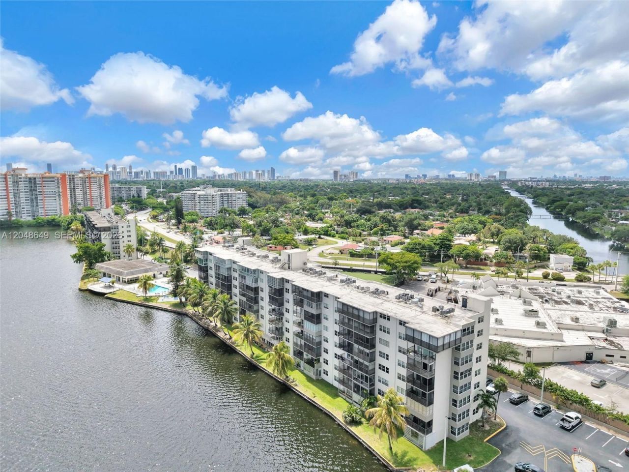 1075 NE Miami Gardens Dr , Unit 306, Miami, FL 33179 Photo