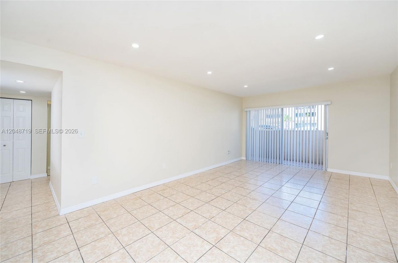 7705 SW 86th St , Unit B-114, Miami, FL 33143 Photo