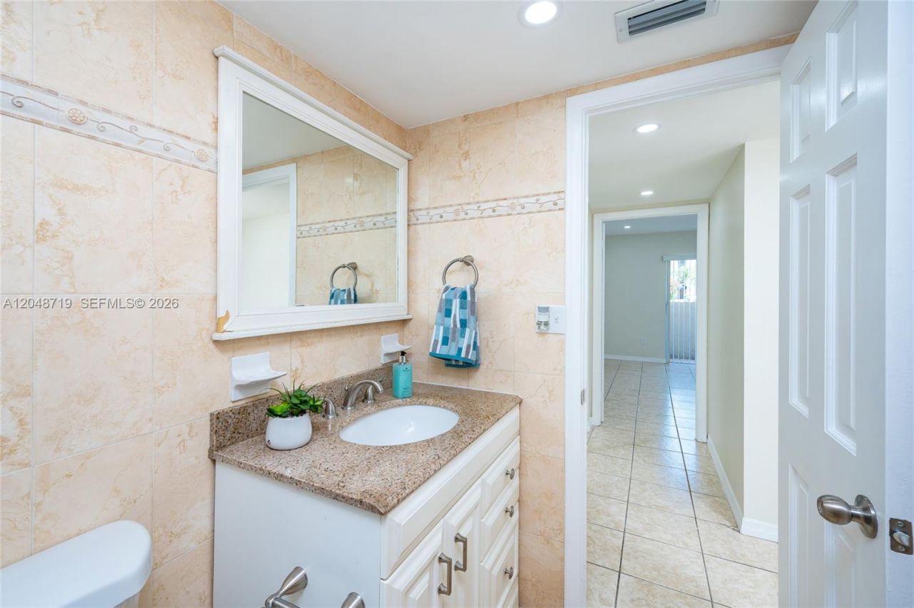 7705 SW 86th St , Unit B-114, Miami, FL 33143 Photo