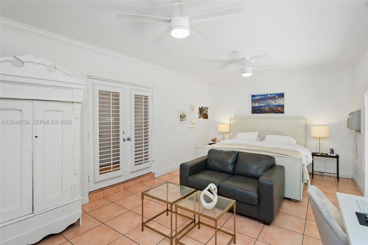 6209 Paradise Point Dr , Palmetto Bay, FL 33157 Photo