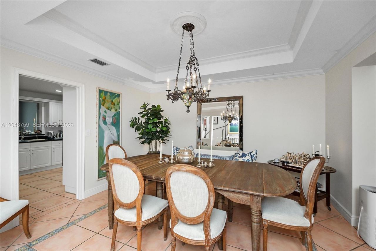 6209 Paradise Point Dr , Palmetto Bay, FL 33157 Photo
