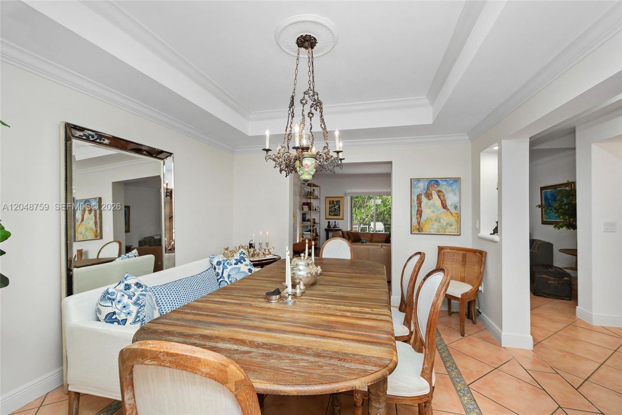 6209 Paradise Point Dr , Palmetto Bay, FL 33157 Photo