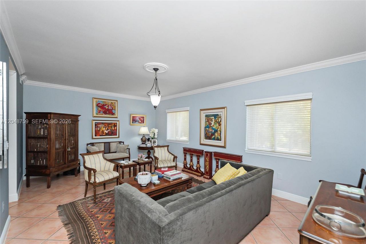 6209 Paradise Point Dr , Palmetto Bay, FL 33157 Photo