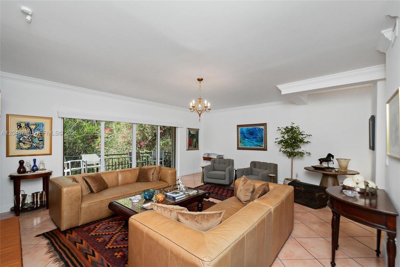6209 Paradise Point Dr , Palmetto Bay, FL 33157 Photo