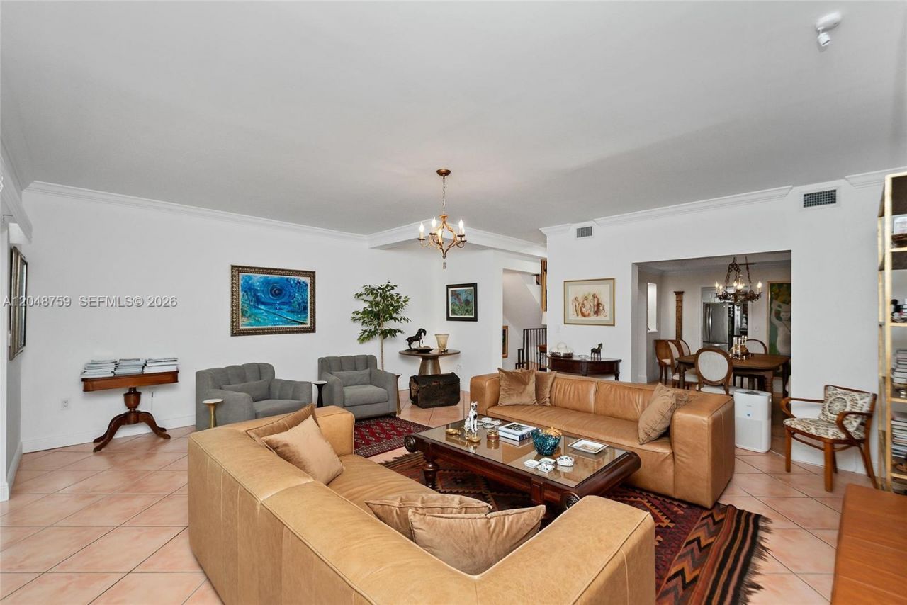 6209 Paradise Point Dr , Palmetto Bay, FL 33157 Photo