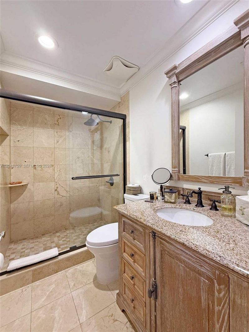 6209 Paradise Point Dr , Palmetto Bay, FL 33157 Photo
