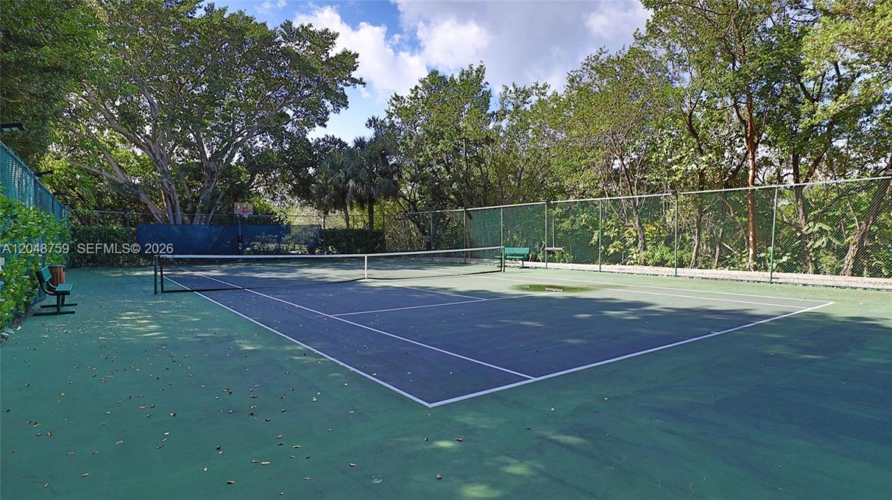 6209 Paradise Point Dr , Palmetto Bay, FL 33157 Photo
