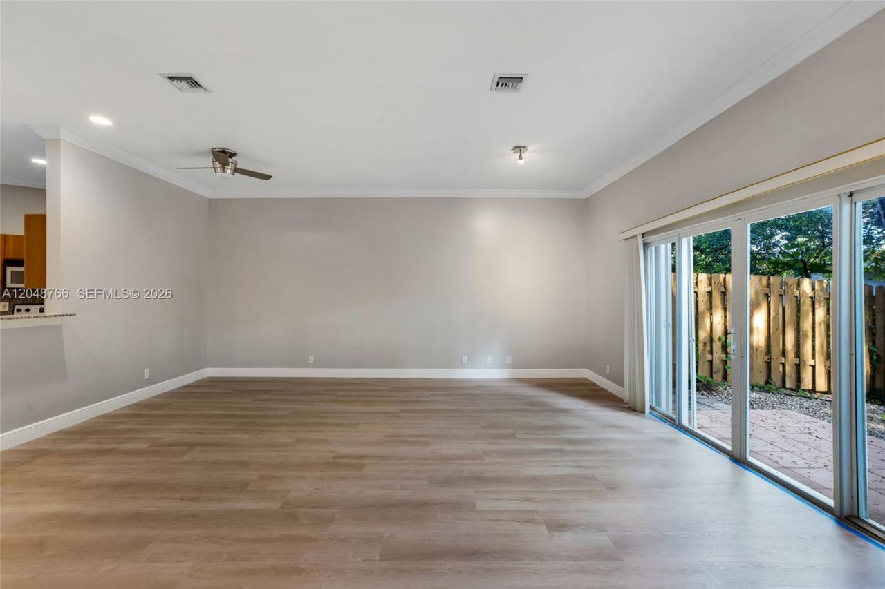 2929 SW 18th Ter , Unit 29, Fort Lauderdale, FL 33315 Photo