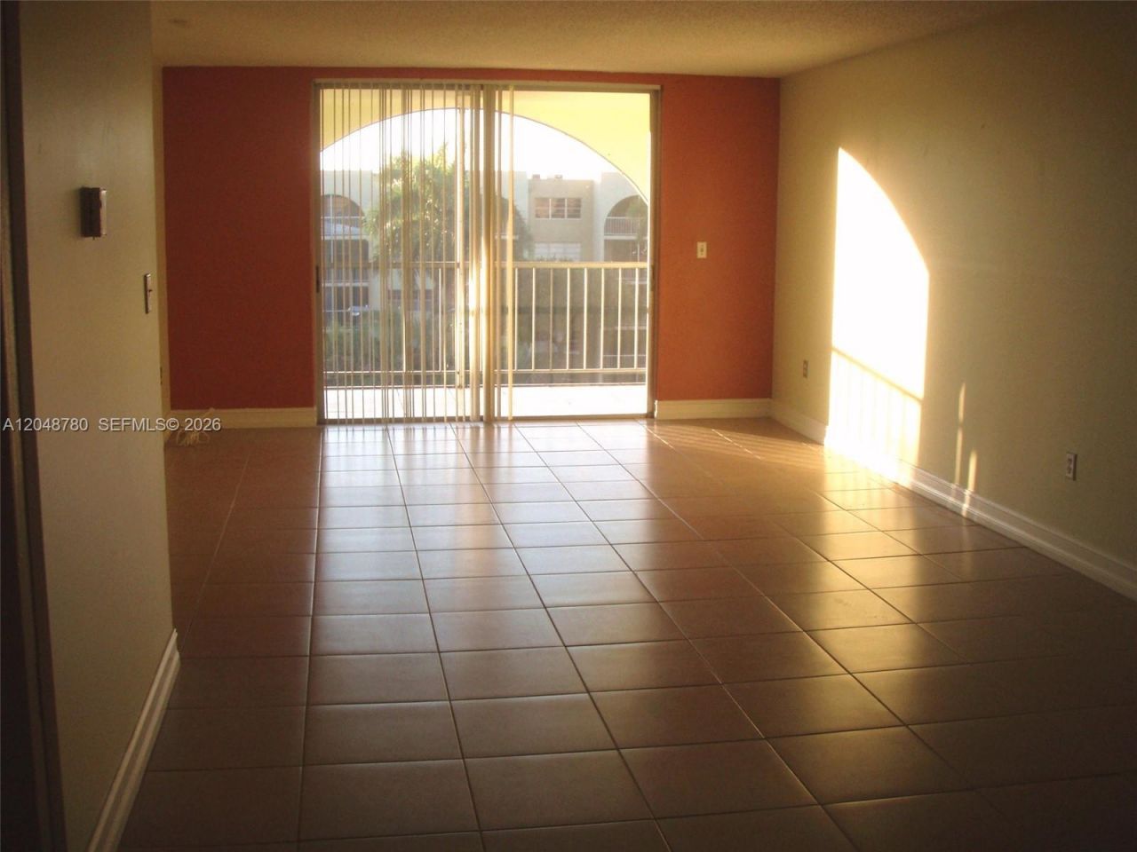6980 NW 186th St , Unit 3-522, Hialeah, FL 33015 Photo