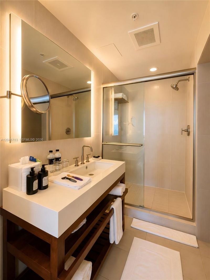 3101 Bayshore Dr , Unit 2209, Fort Lauderdale, FL 33304 Photo