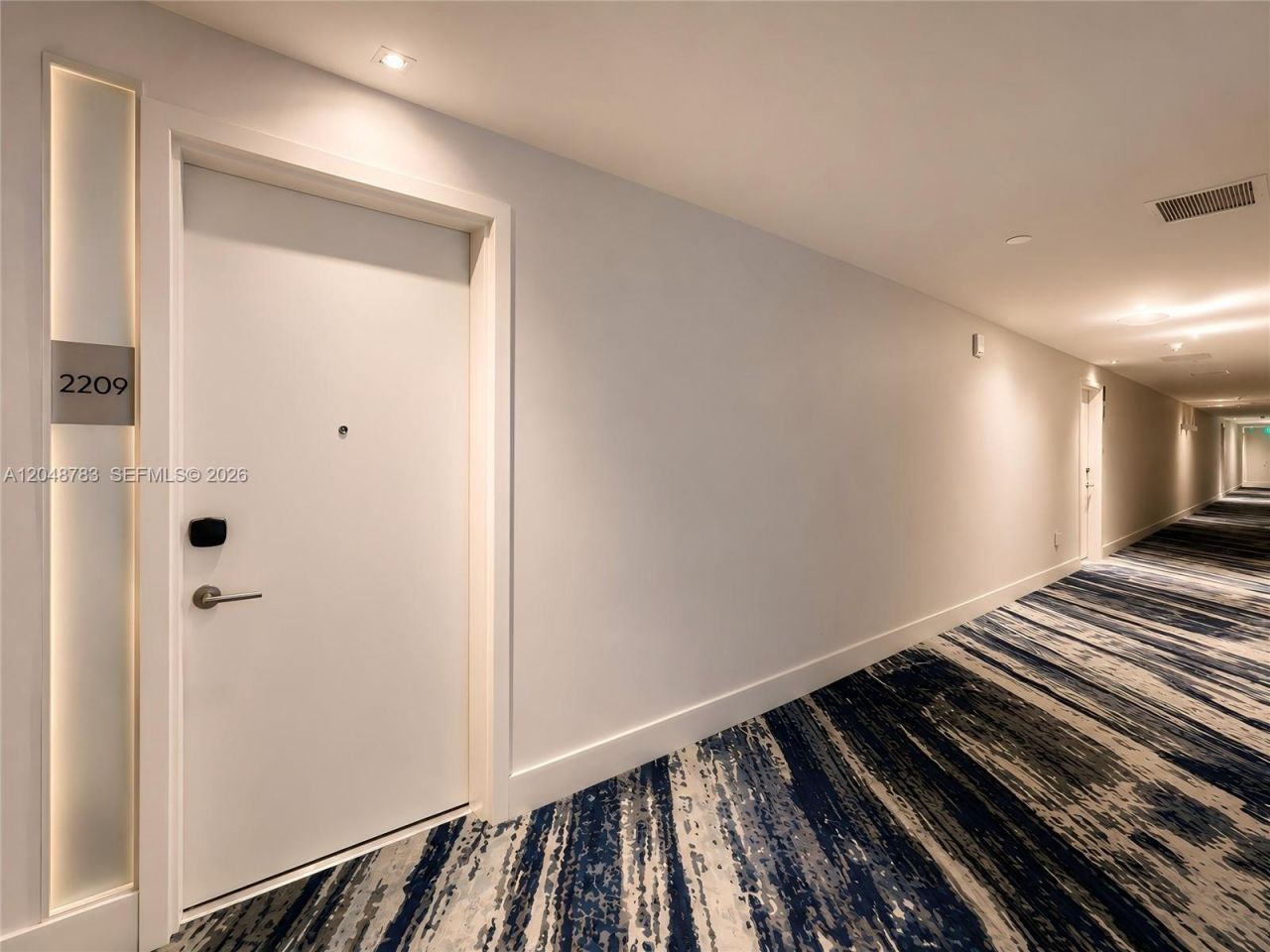 3101 Bayshore Dr , Unit 2209, Fort Lauderdale, FL 33304 Photo