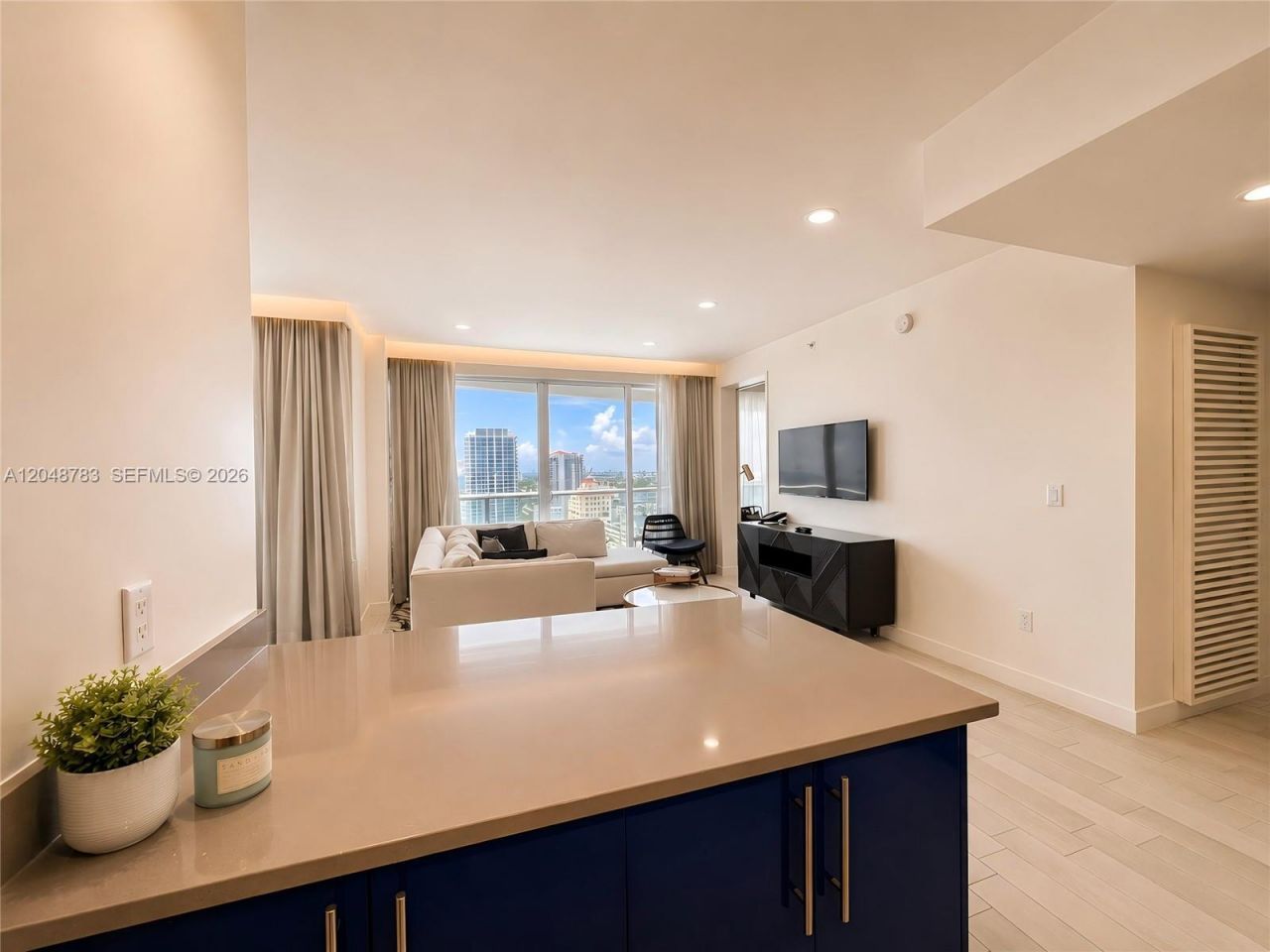 3101 Bayshore Dr , Unit 2209, Fort Lauderdale, FL 33304 Photo