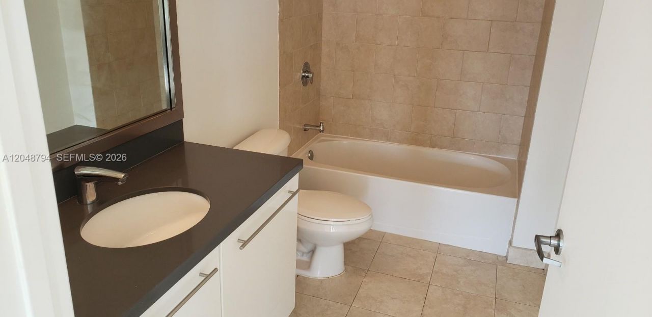 90 SW 3rd St , Unit 3710, Miami, FL 33130 Photo