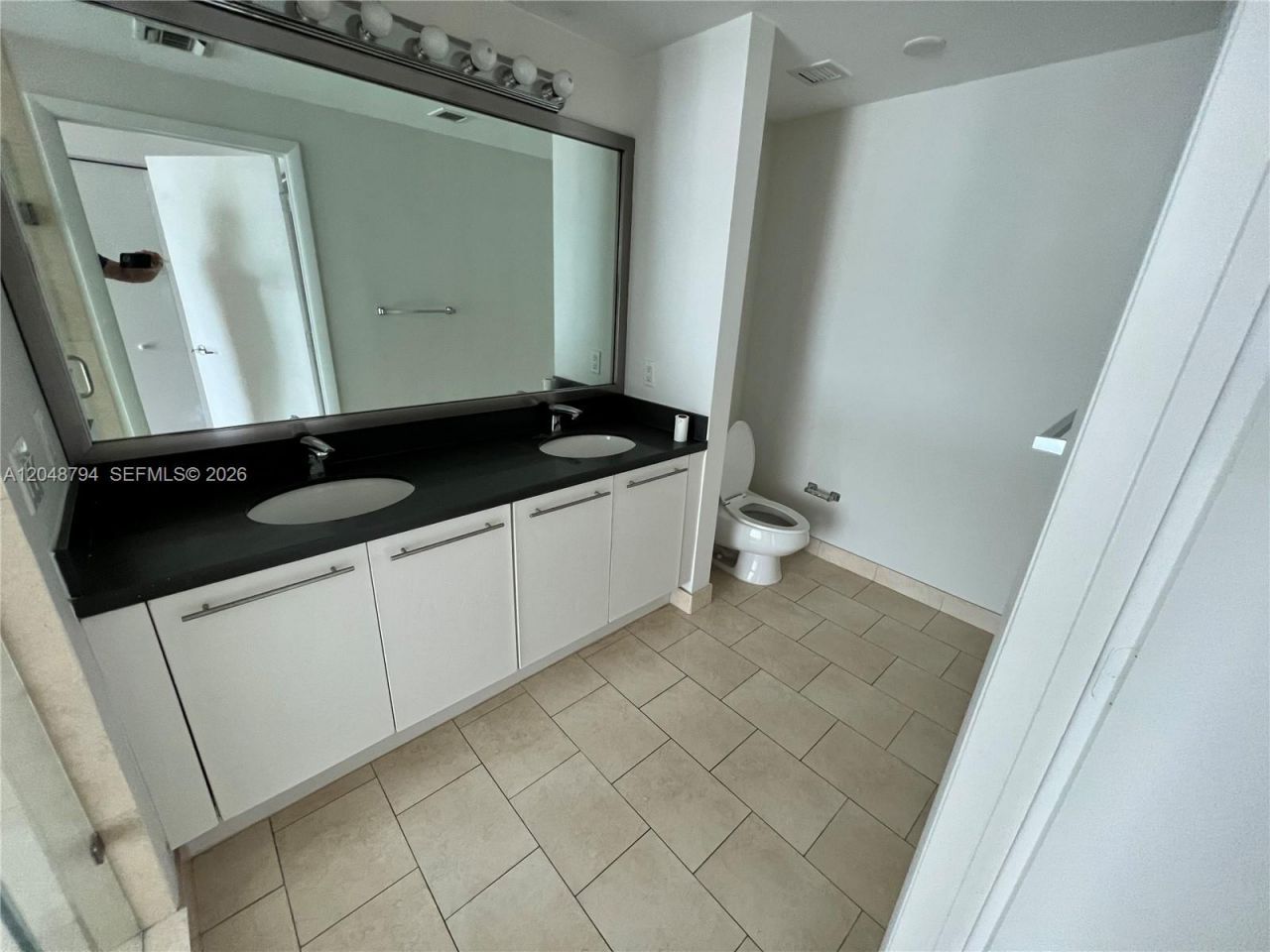 90 SW 3rd St , Unit 3710, Miami, FL 33130 Photo