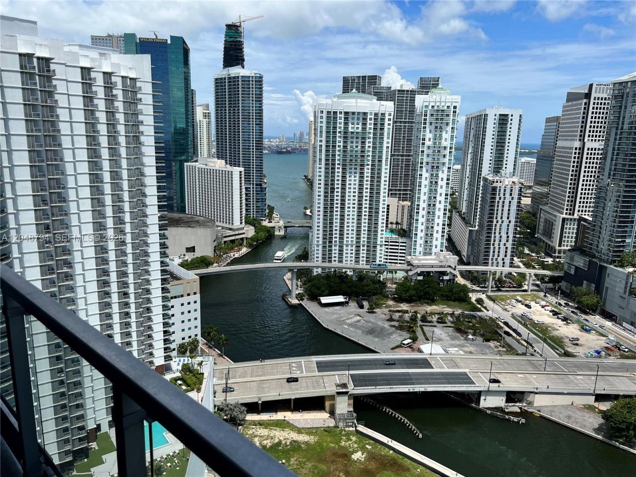 90 SW 3rd St , Unit 3710, Miami, FL 33130 Photo