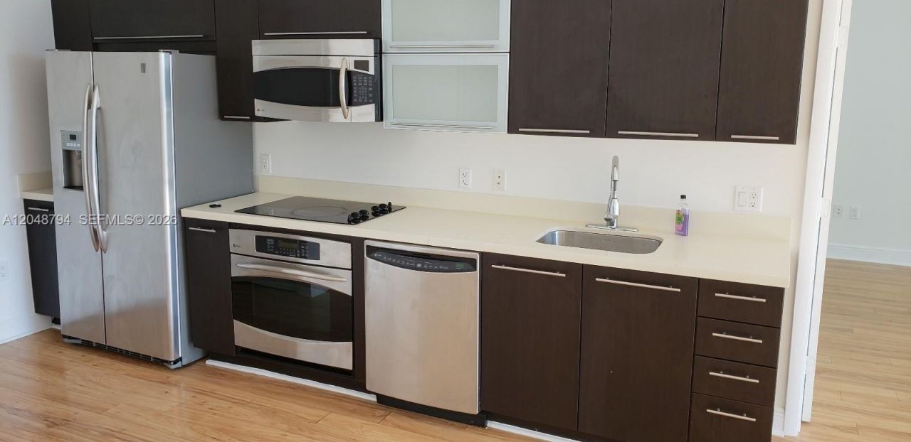 90 SW 3rd St , Unit 3710, Miami, FL 33130 Photo