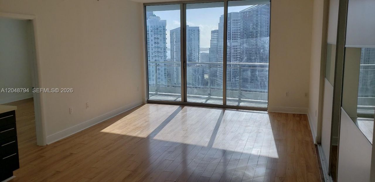 90 SW 3rd St , Unit 3710, Miami, FL 33130 Photo