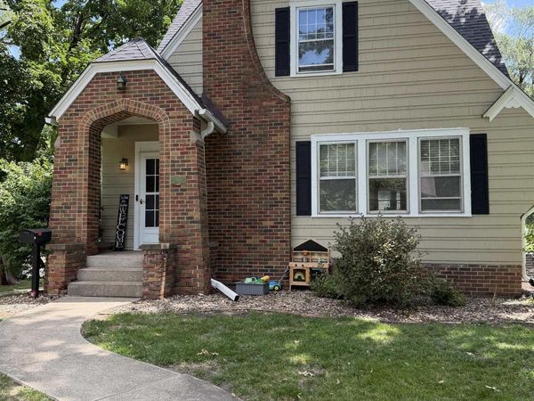 212 N 9Th Street, Oskaloosa, IA 52577