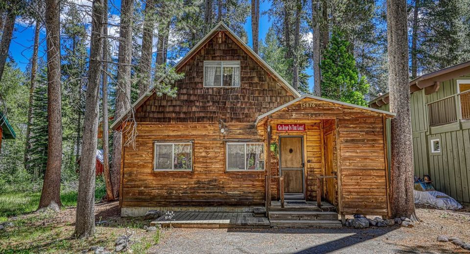 15876 Cottonwood Street, Truckee, CA 96161 Photo