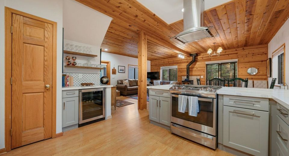 15766 Northwoods Boulevard , Truckee, CA 96161 Photo