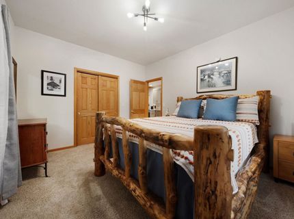 15766 Northwoods Boulevard , Truckee, CA 96161 Photo