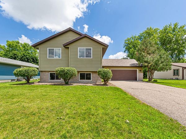 105 Martin Circle, Mankato, MN 56001