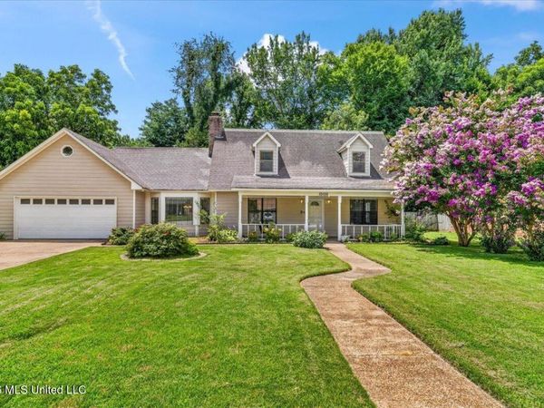 10105 Fox Run Drive, Olive Branch, MS 38654