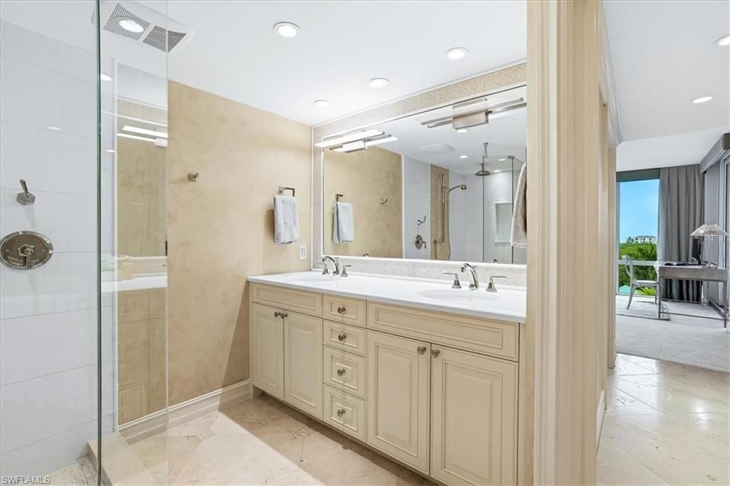 7515 Pelican Bay Blvd, Unit 5C, Naples, FL 34108 Photo
