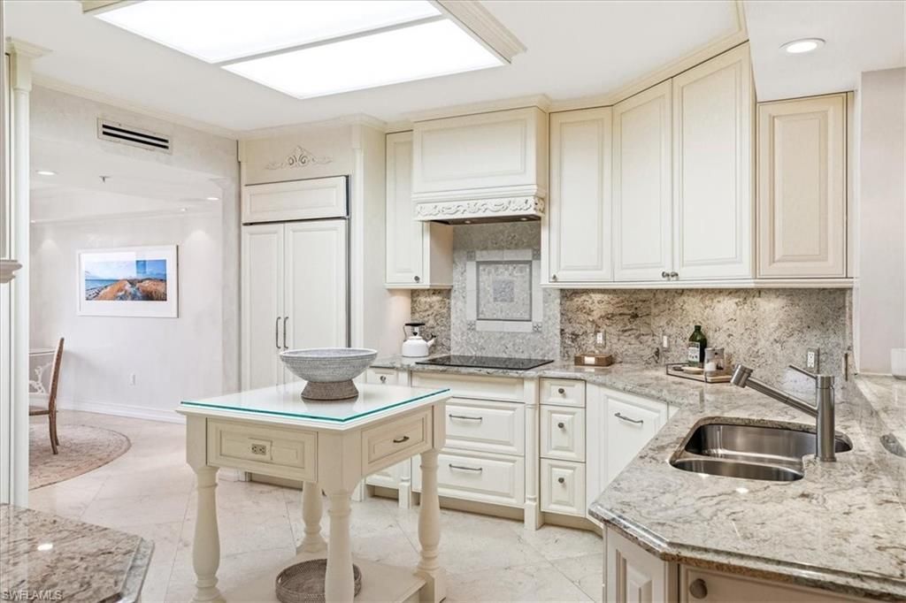 7515 Pelican Bay Blvd, Unit 5C, Naples, FL 34108 Photo