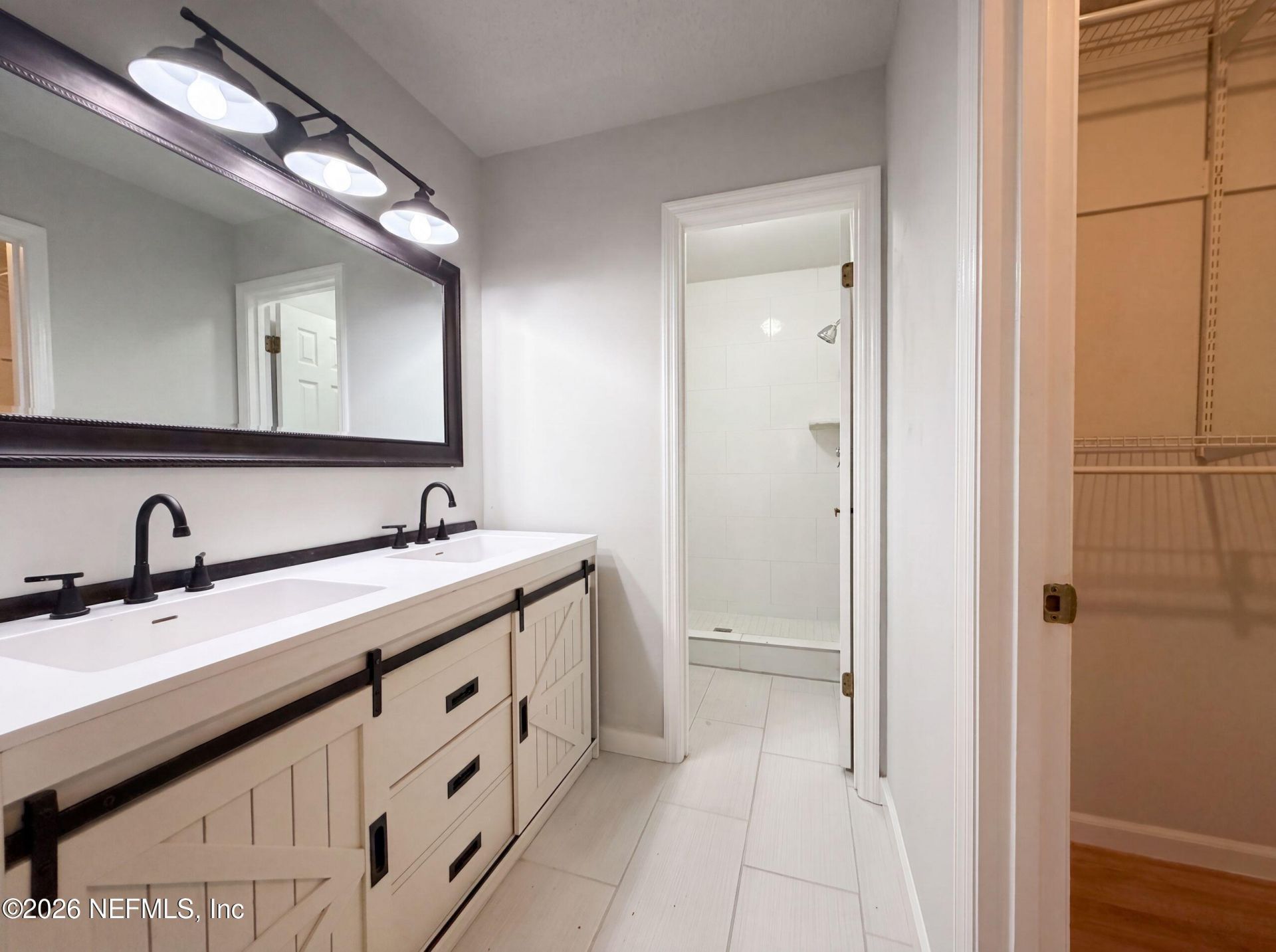 321 Paradise Circle, Satsuma, FL 32189 Photo