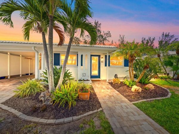 578 SPANISH DRIVE S, LONGBOAT KEY, FL 34228