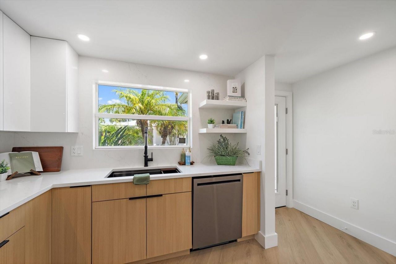 578 Spanish Drive S, Longboat Key, FL 34228 Photo