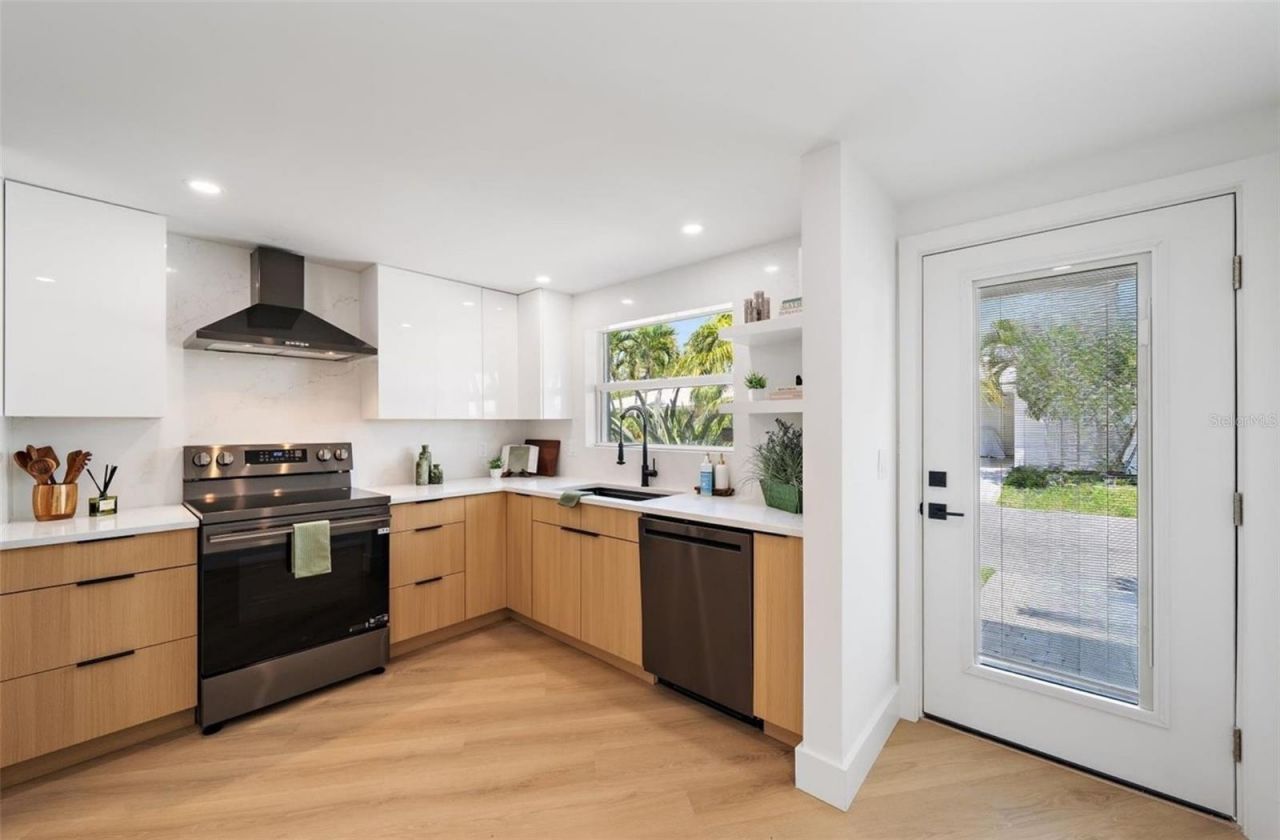 578 Spanish Drive S, Longboat Key, FL 34228 Photo