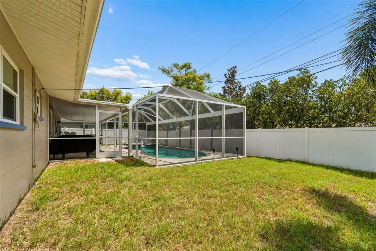 9045 Ridge Road, Seminole, FL 33772 Photo