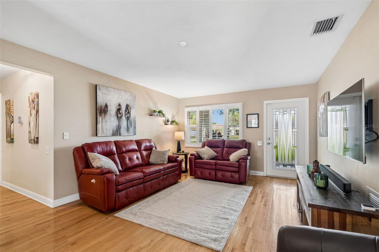 9045 Ridge Road, Seminole, FL 33772 Photo