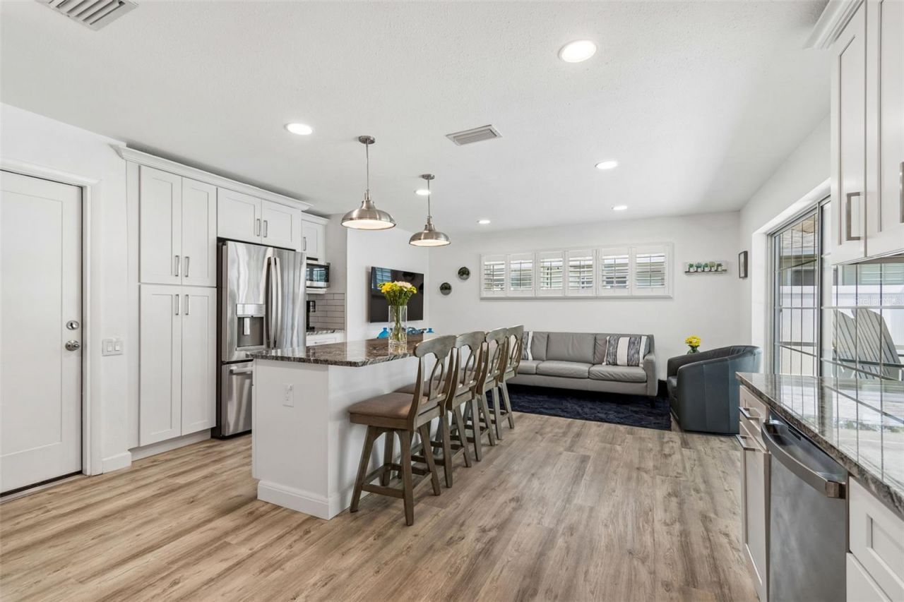 9045 Ridge Road, Seminole, FL 33772 Photo