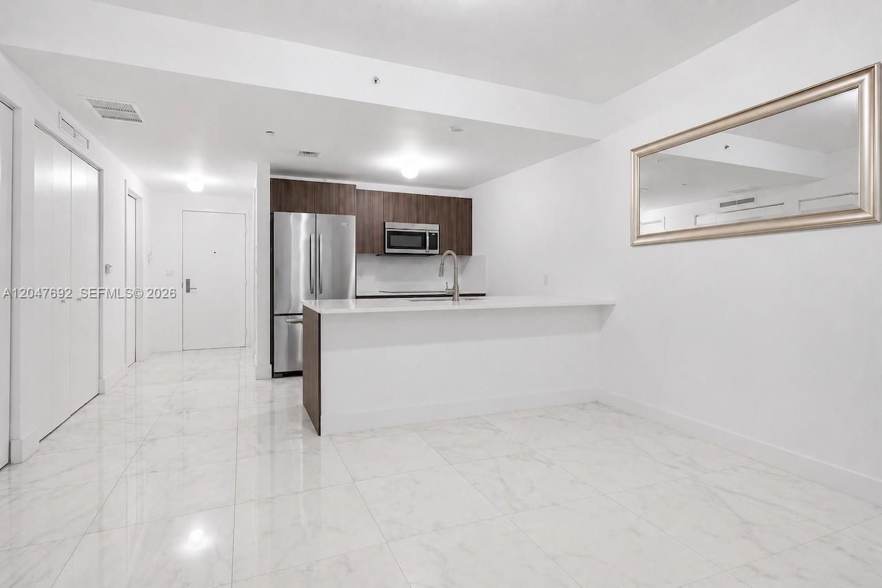 488 NE 18th St , Unit 1806, Miami, FL 33132 Photo